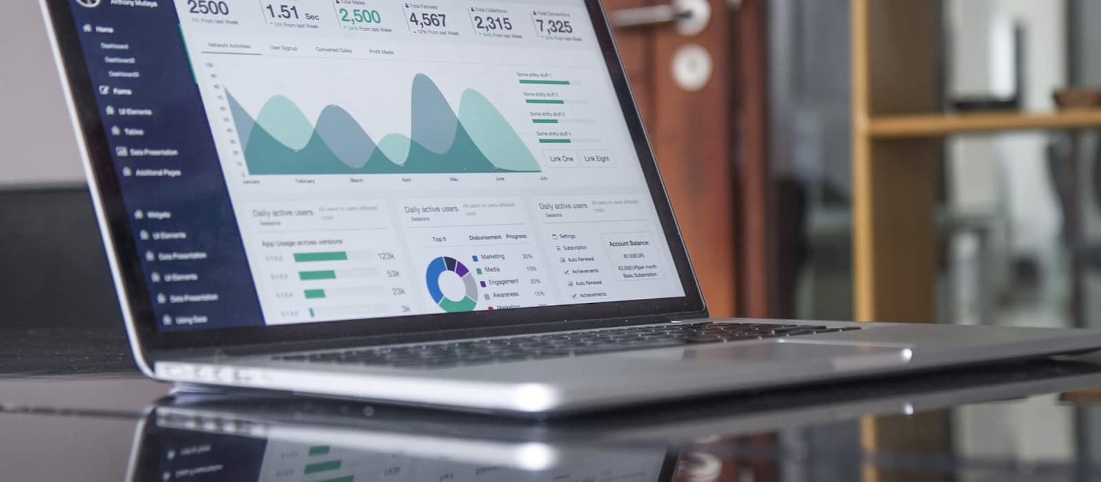 Ledgerly — Overview dashboard
